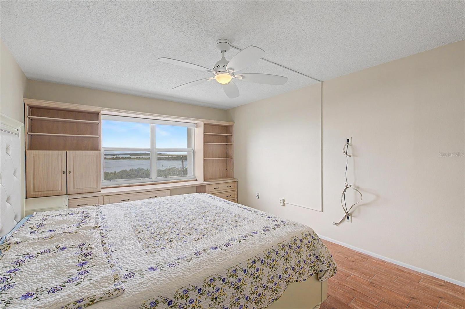 9 Forbes Pl #507 Property Photo 12