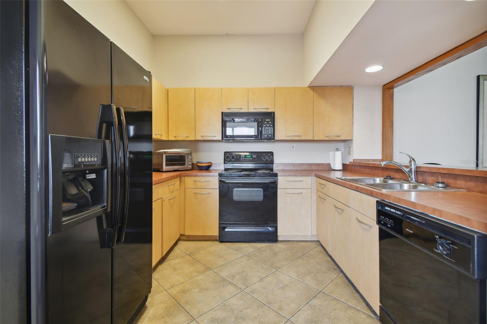 2413 Bayshore Blvd #1904 Property Photo 70