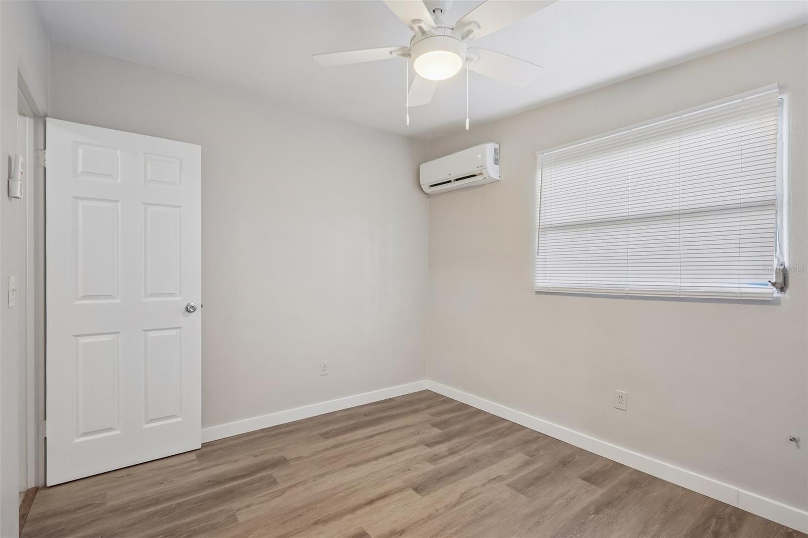 2117 Barcelona Dr Property Photo 14