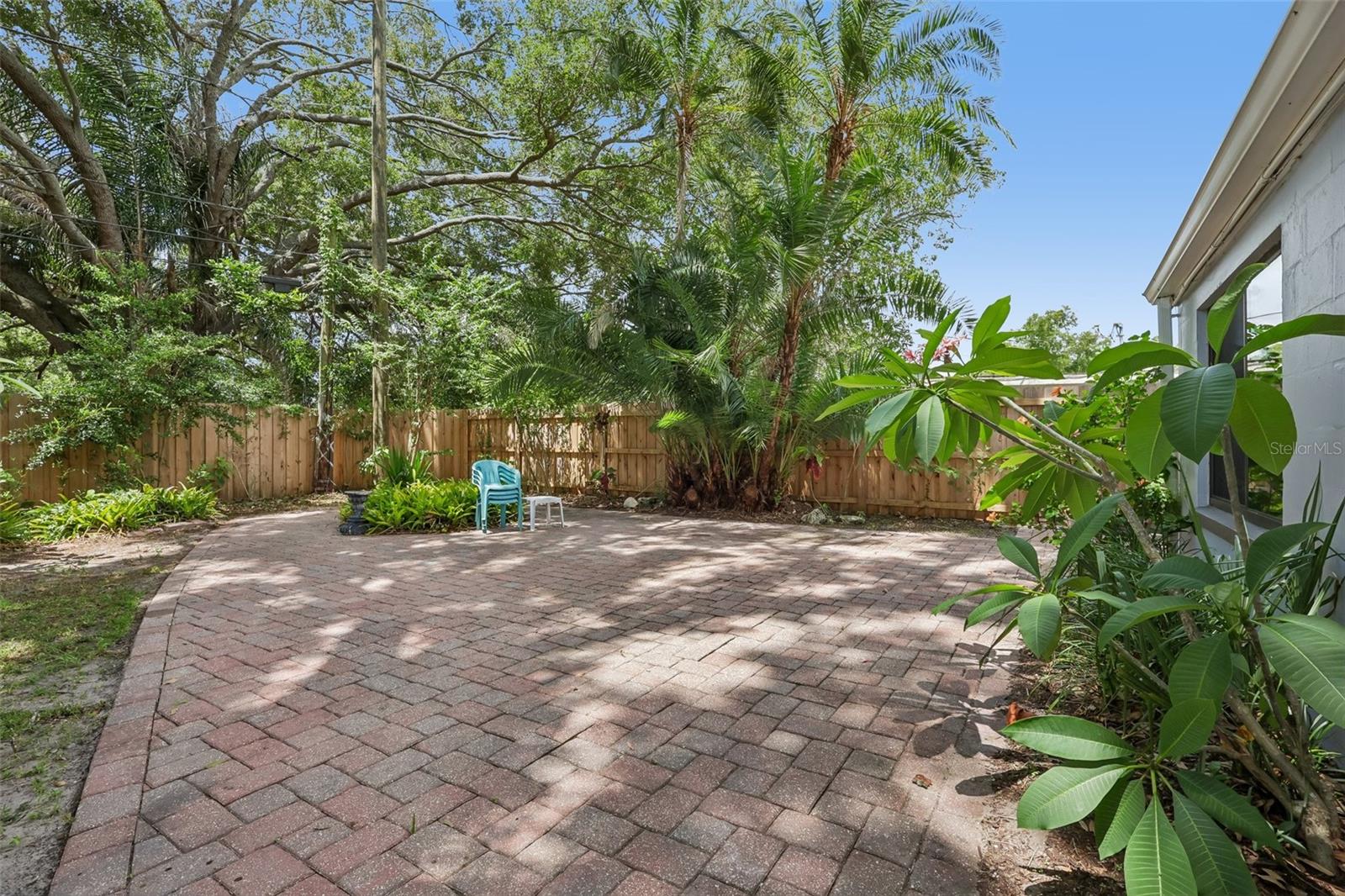 2117 Barcelona Dr Property Photo 22
