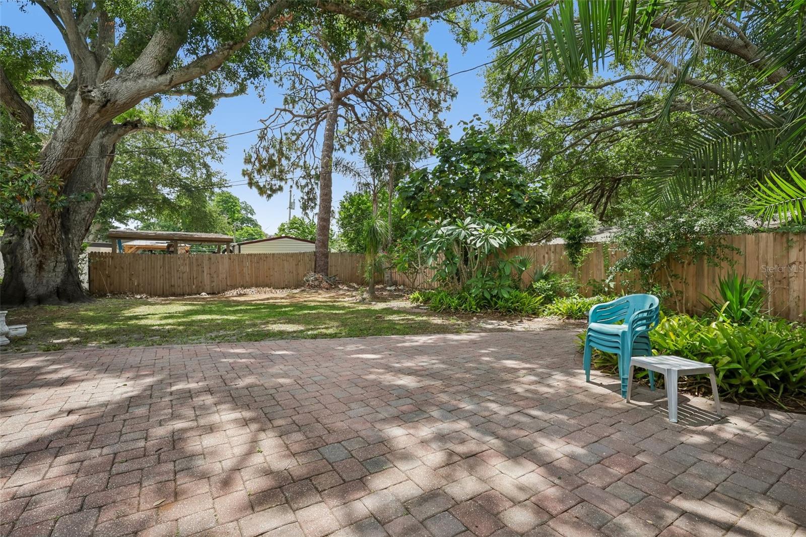 2117 Barcelona Dr Property Photo 24