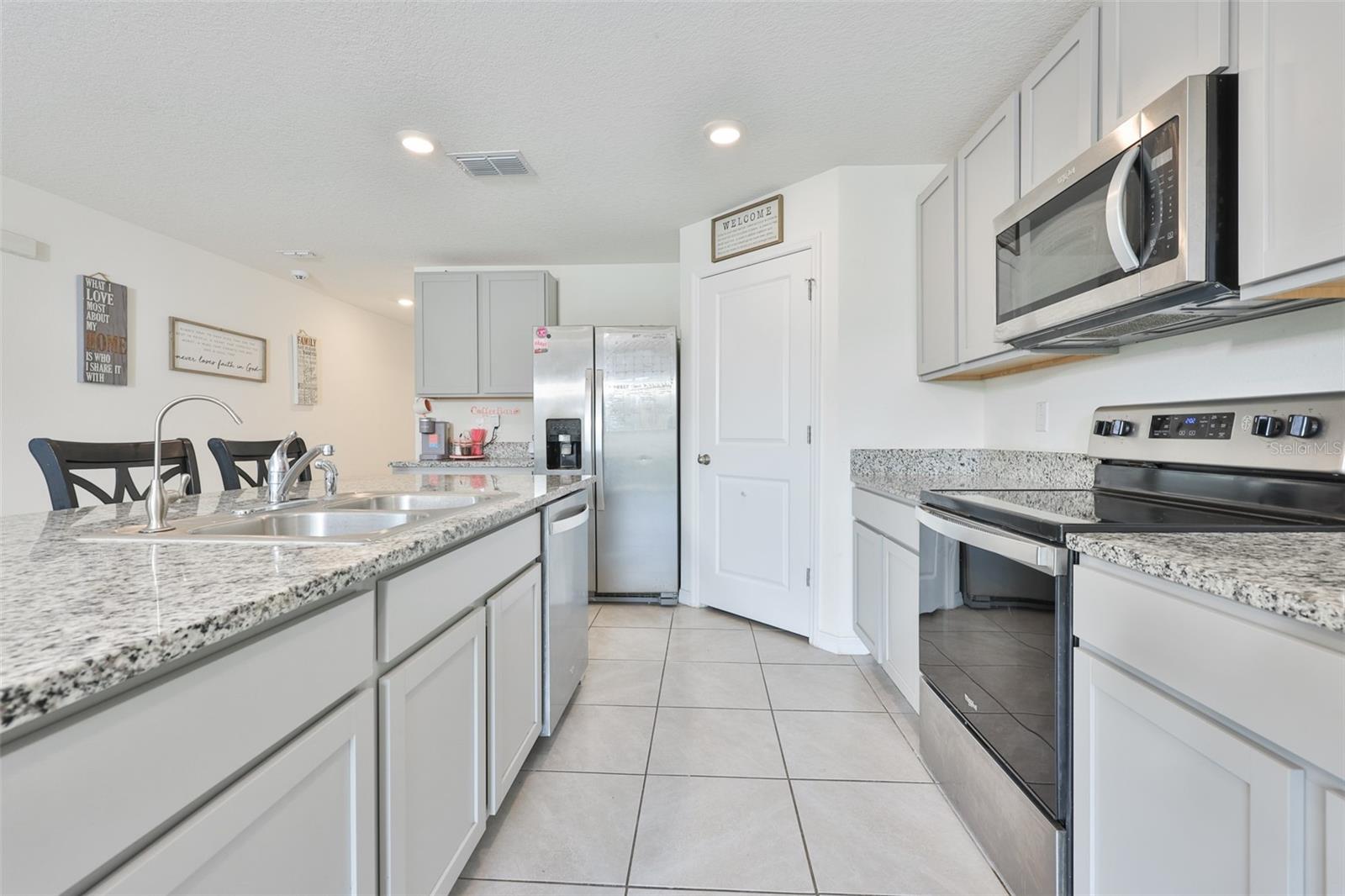 5244 Fiddle Fig Ave Property Photo 7