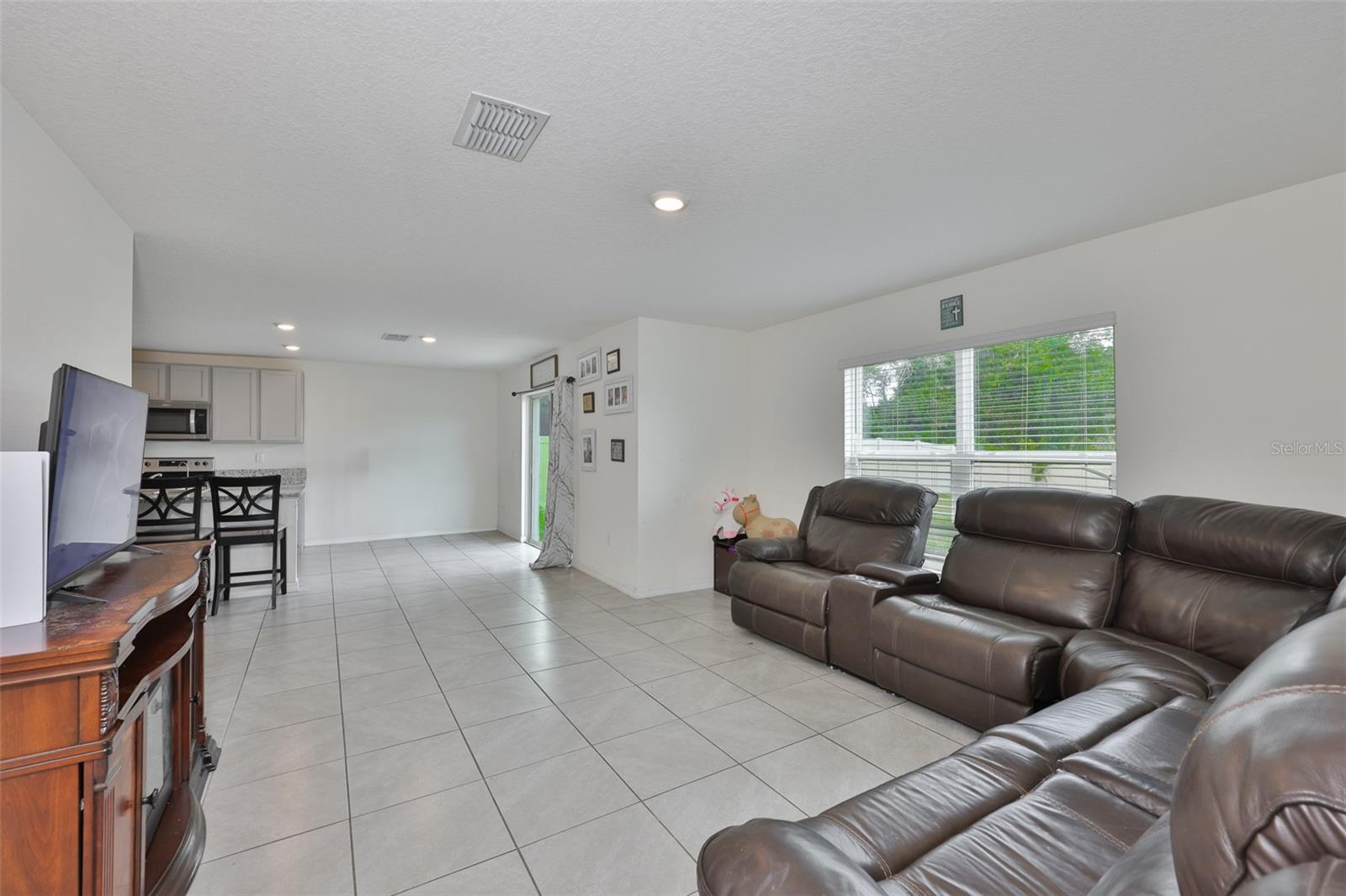 5244 Fiddle Fig Ave Property Photo 9