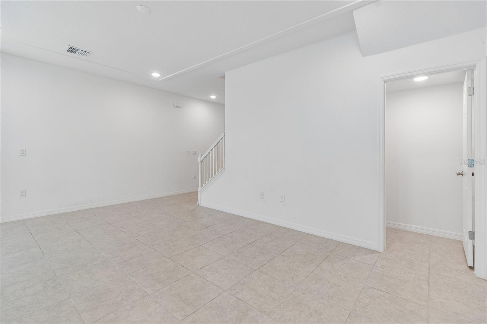 34214 Cinder Way Property Photo 24