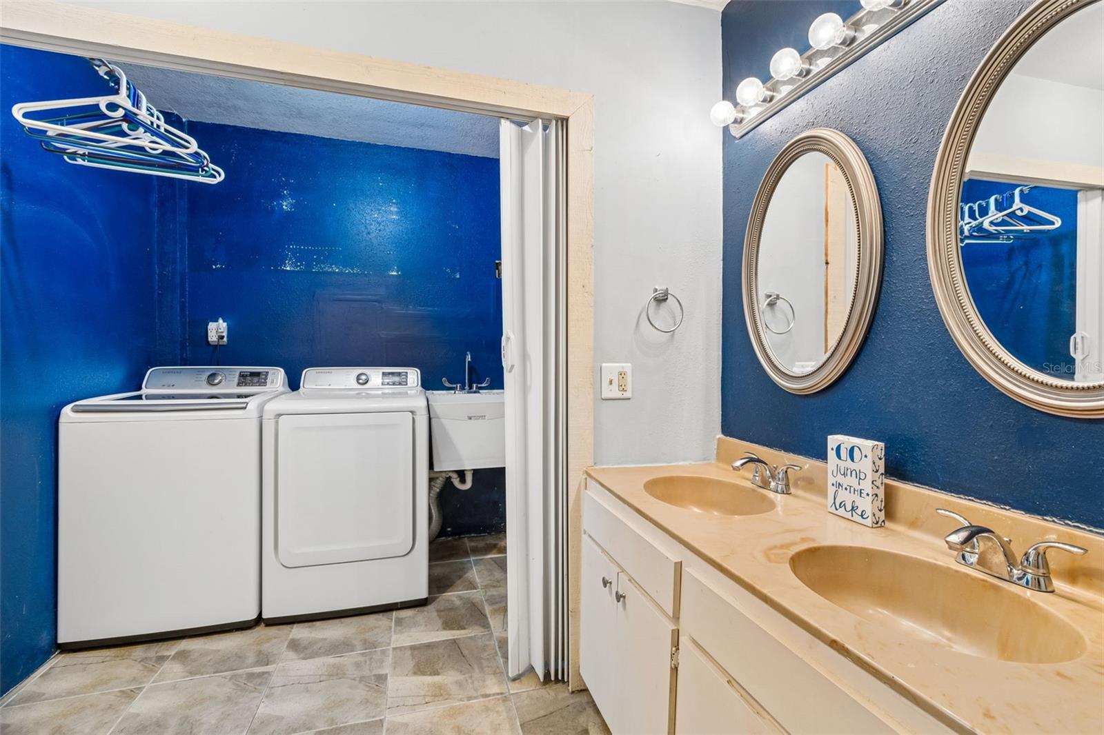 3141 N Canal Dr Property Photo 18