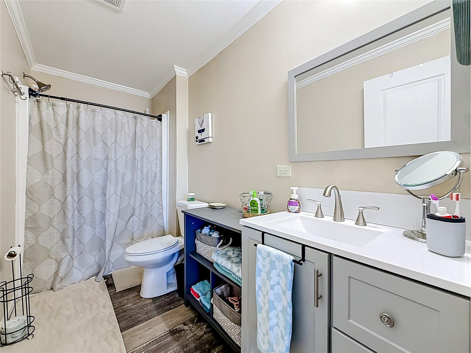 10485 Holiday Shores Dr #302 Property Photo 17
