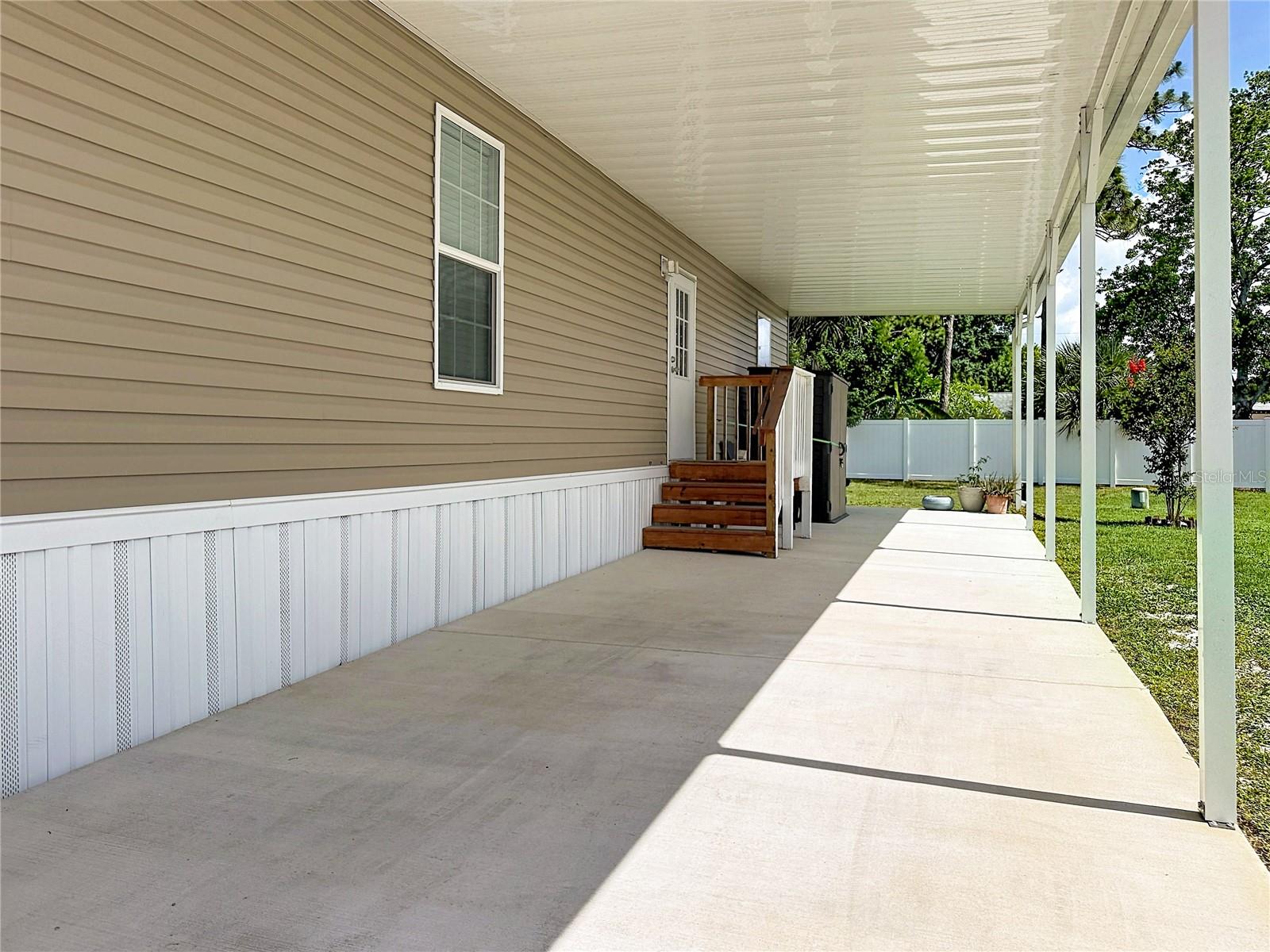 10485 Holiday Shores Dr #302 Property Photo 38
