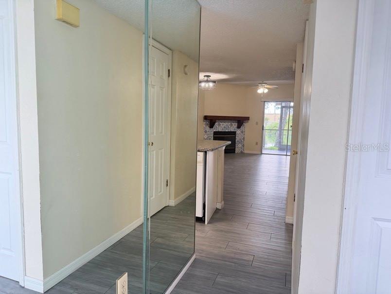 7514 Colonial Ct Property Photo 2