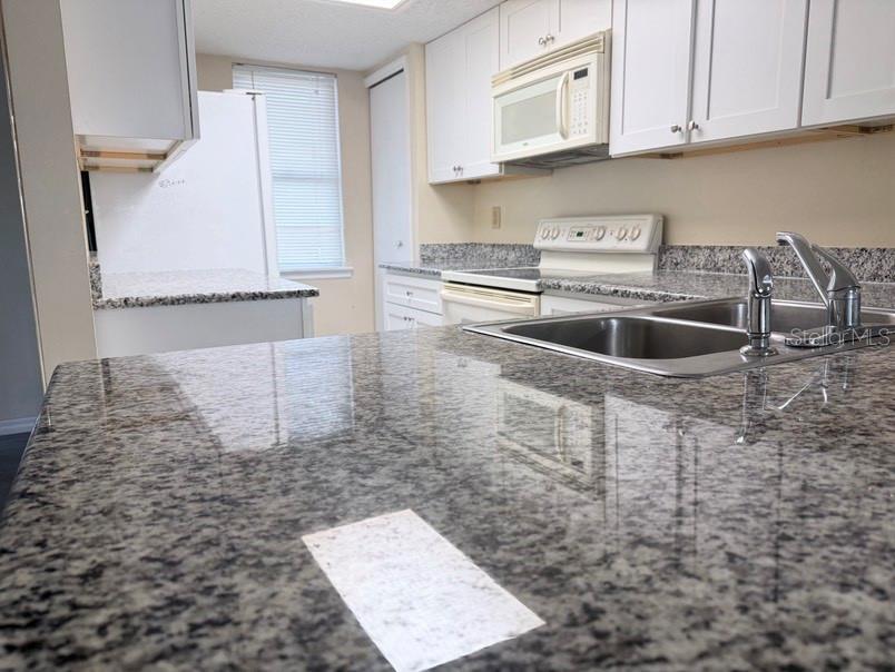 7514 Colonial Ct Property Photo 4