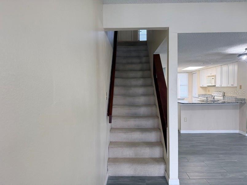 7514 Colonial Ct Property Photo 12