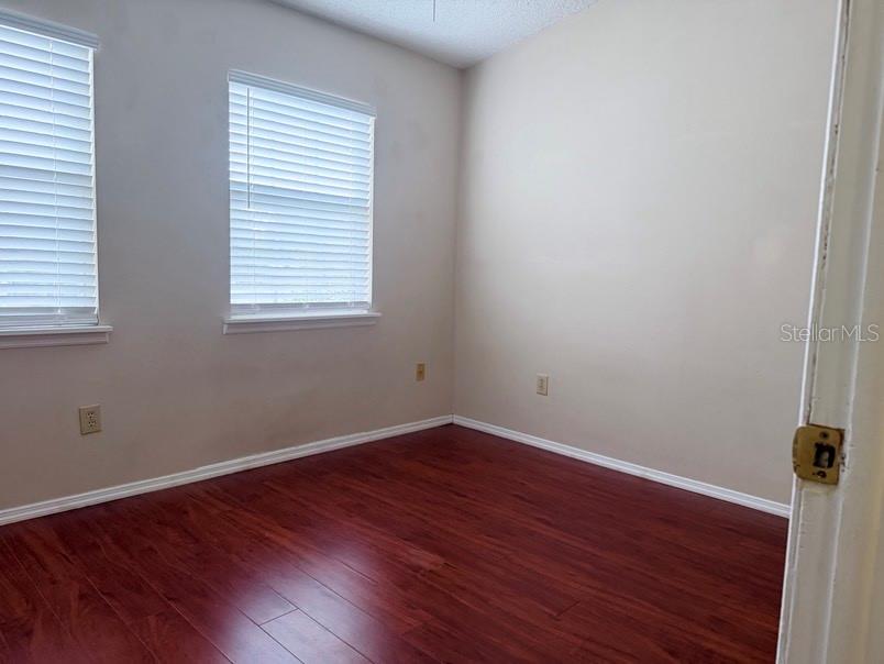 7514 Colonial Ct Property Photo 14
