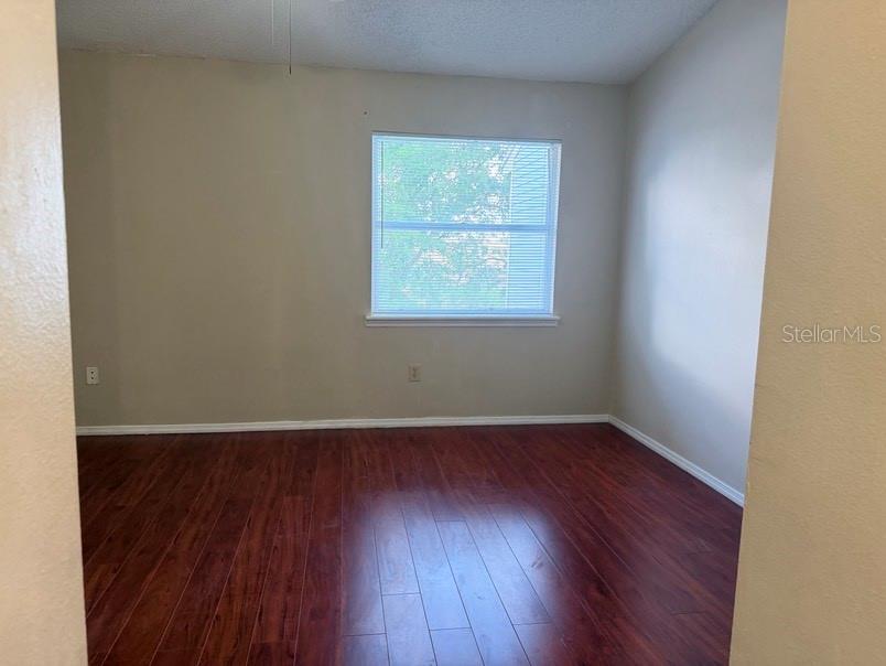 7514 Colonial Ct Property Photo 18