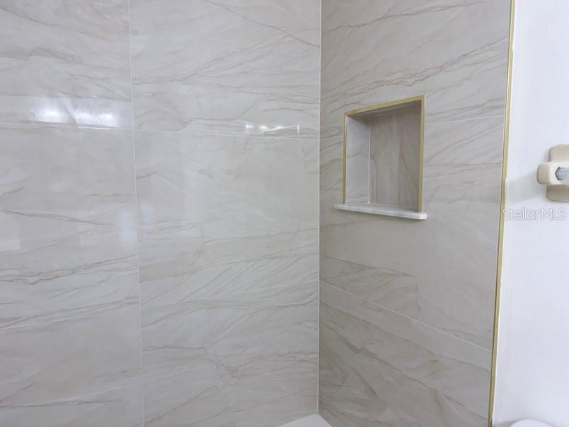 7514 Colonial Ct Property Photo 23