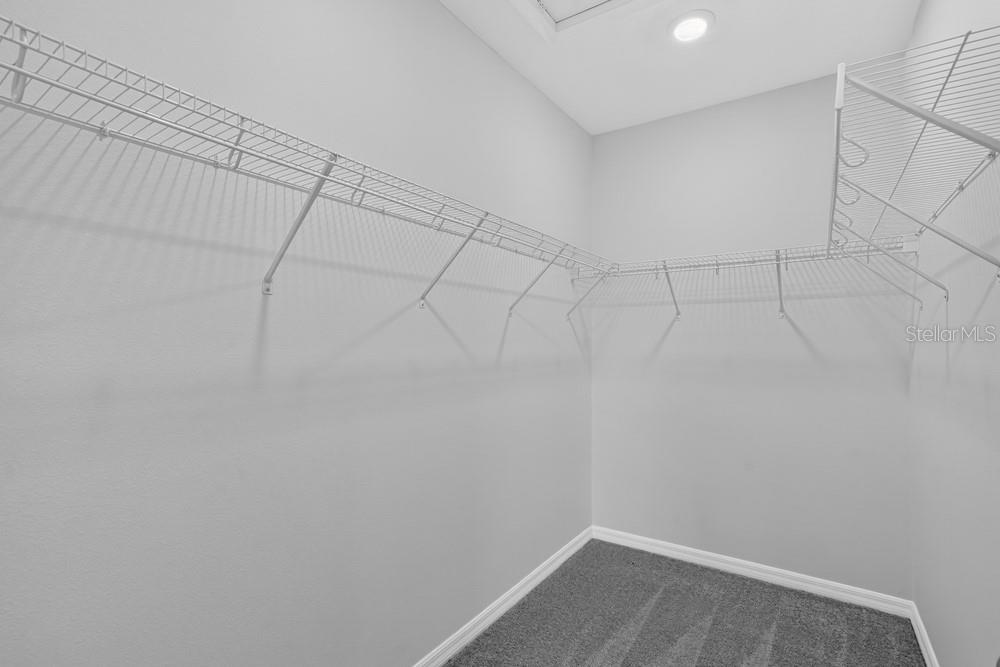 13411 Camelot Ct Property Photo 15