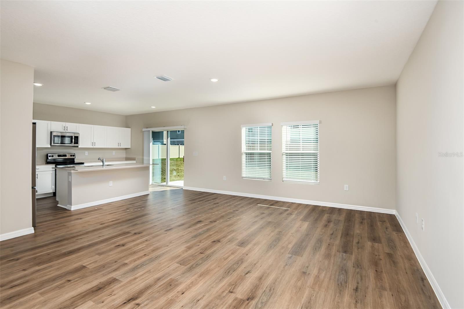 15225 Maude Landing Loop Property Photo 3