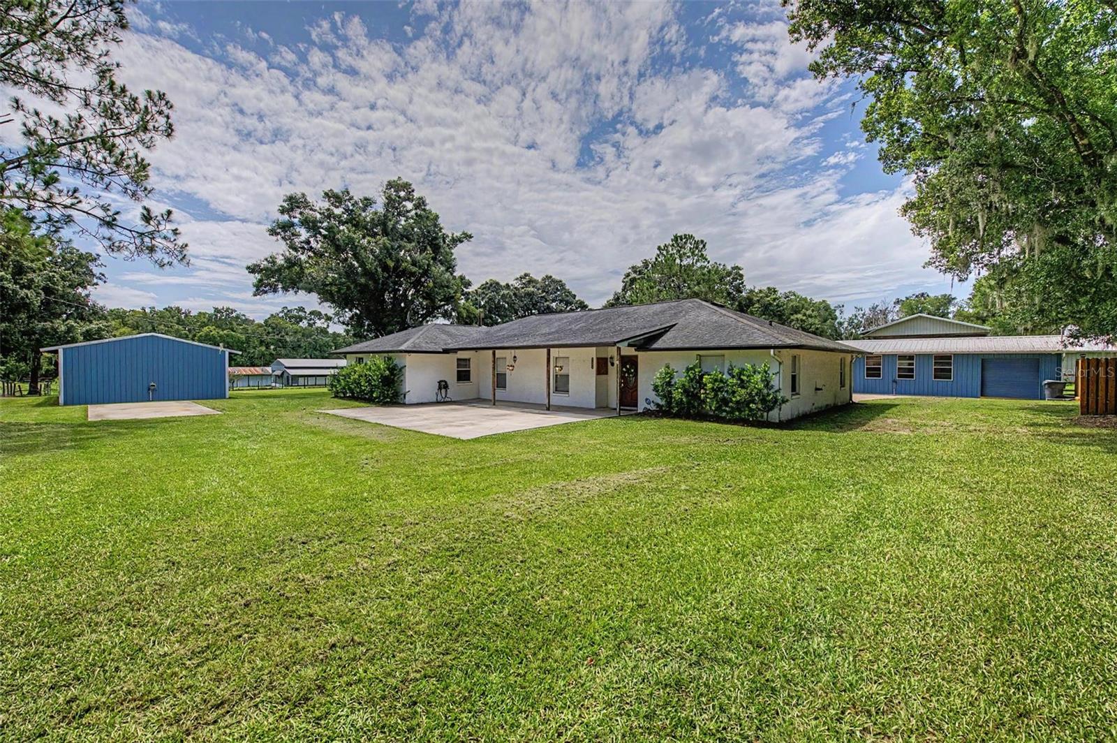 5242 County Line Rd Property Photo 1