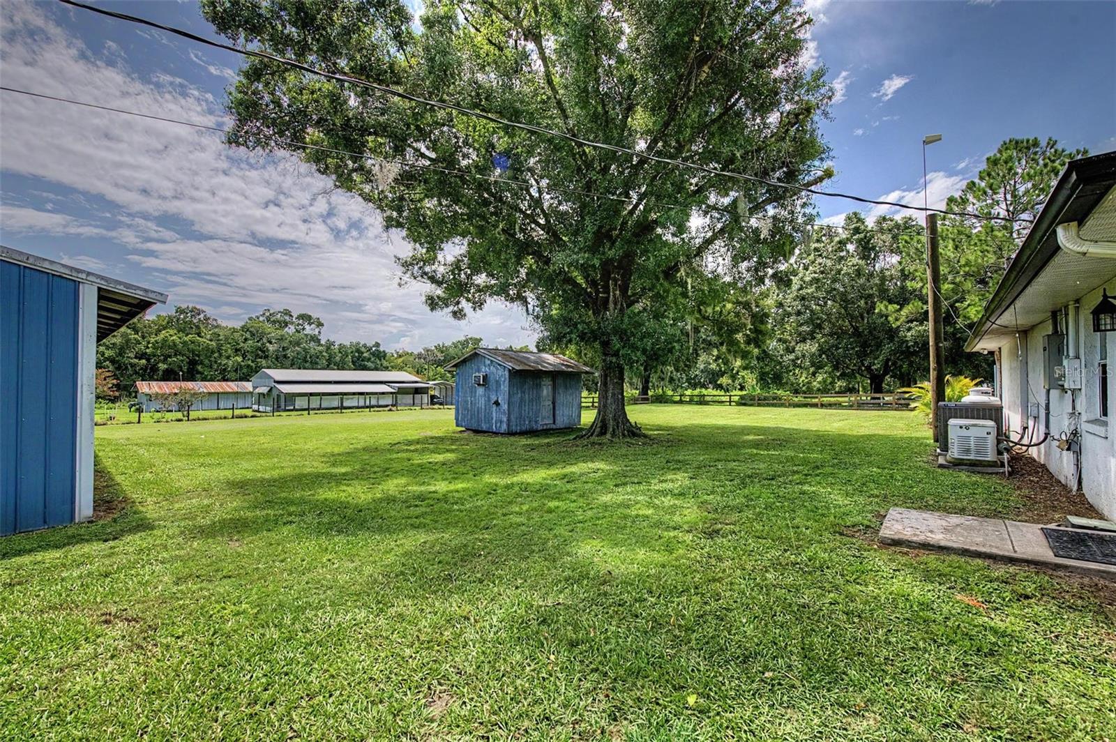 5242 County Line Rd Property Photo 5