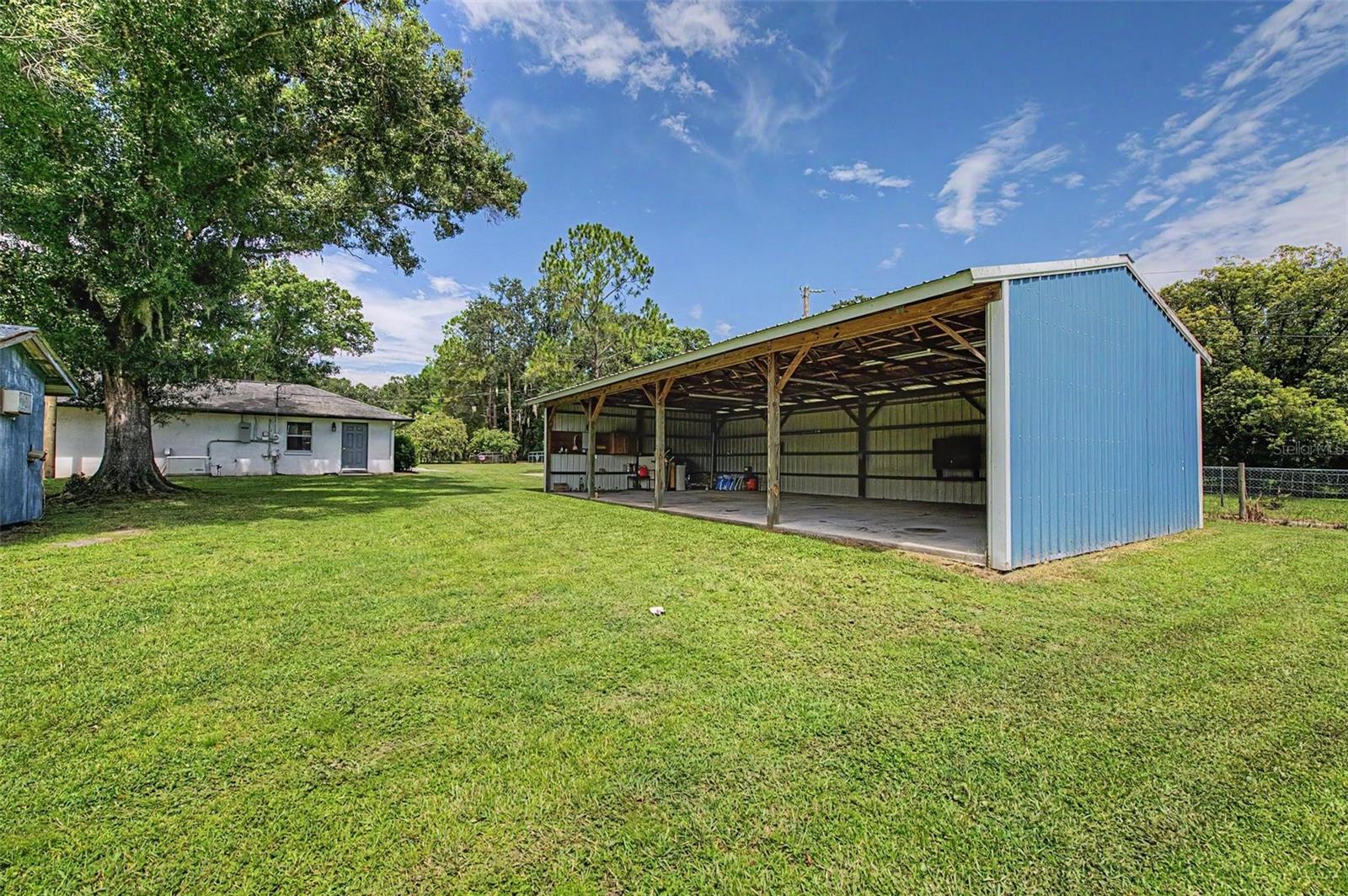 5242 County Line Rd Property Photo 8