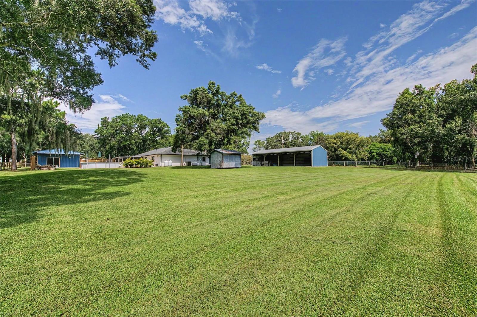 5242 County Line Rd Property Photo 10