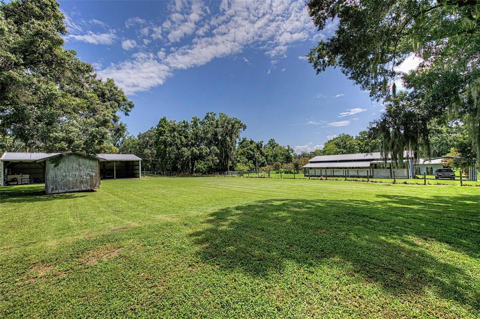 5242 County Line Rd Property Photo 12