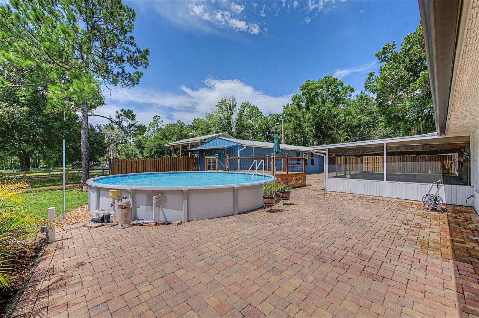 5242 County Line Rd Property Photo 14