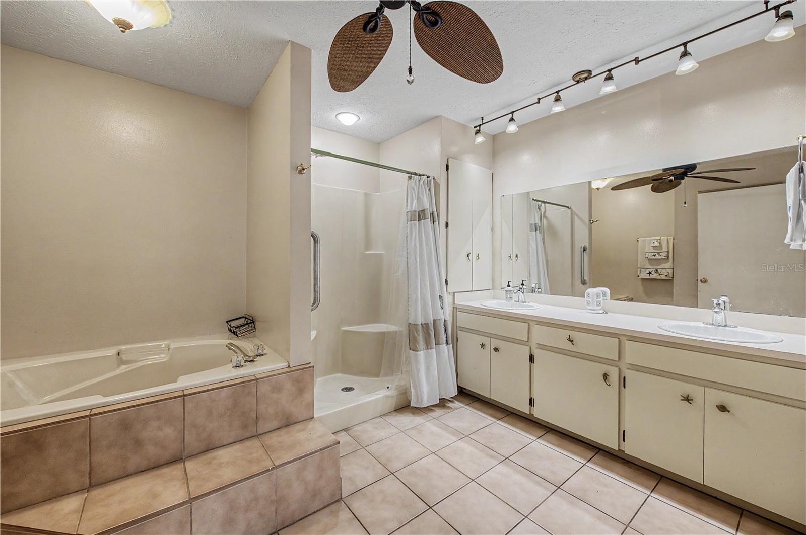 5242 County Line Rd Property Photo 39