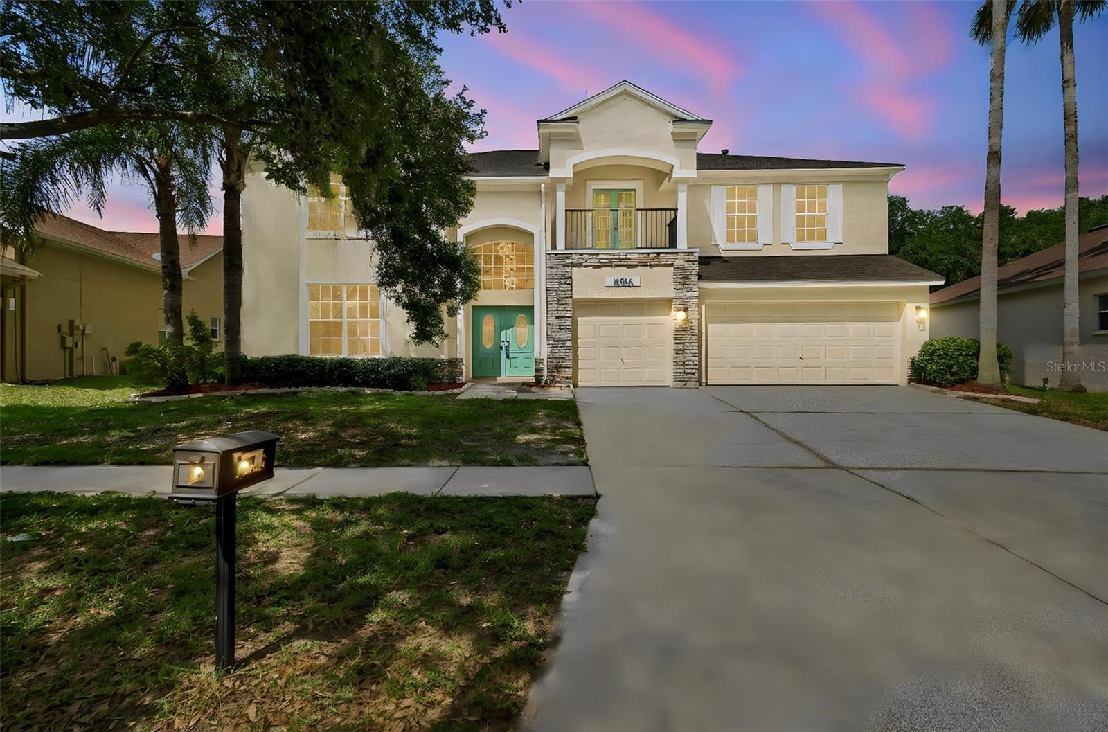 16936 Falconridge Rd Property Photo 1