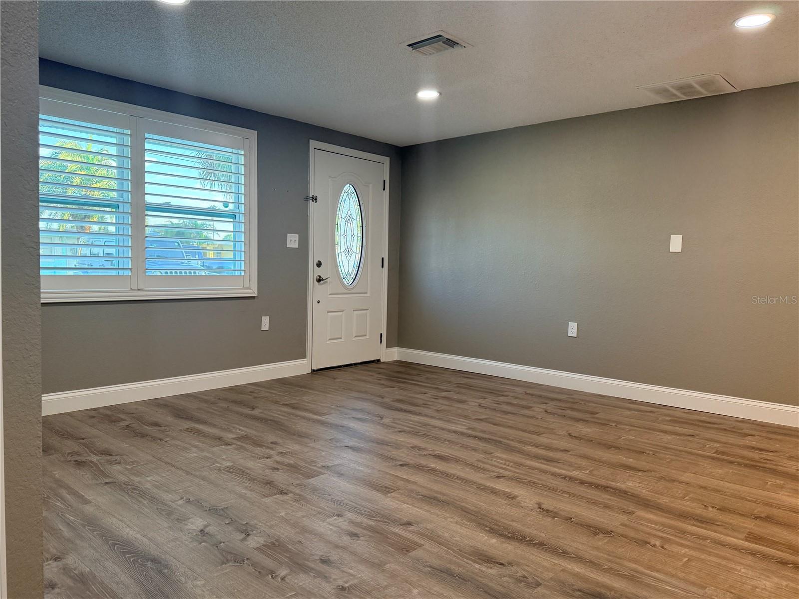6623 Boatyard Dr Property Photo 3