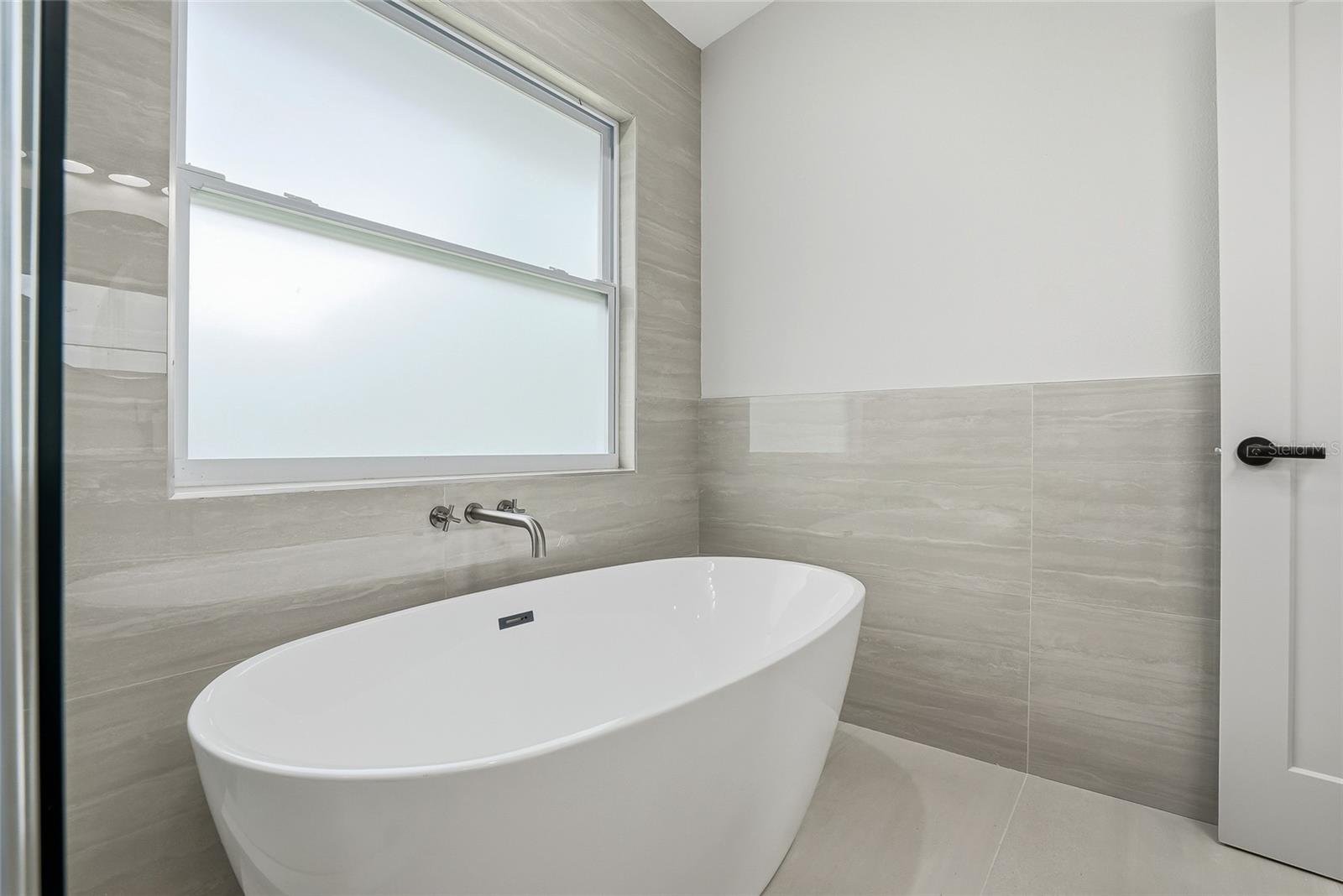 31848 Hedgerow Dr Property Photo 41
