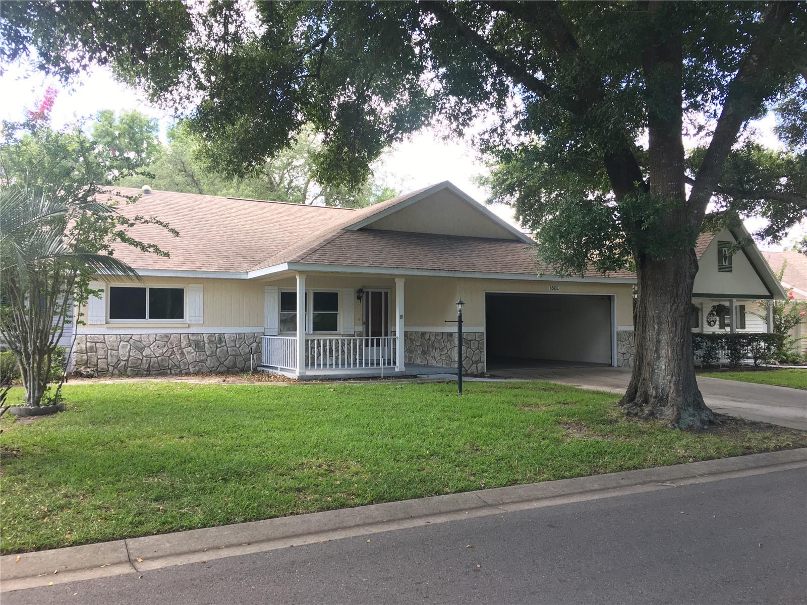 8580 SW 92ND PL #E Property Photo 1