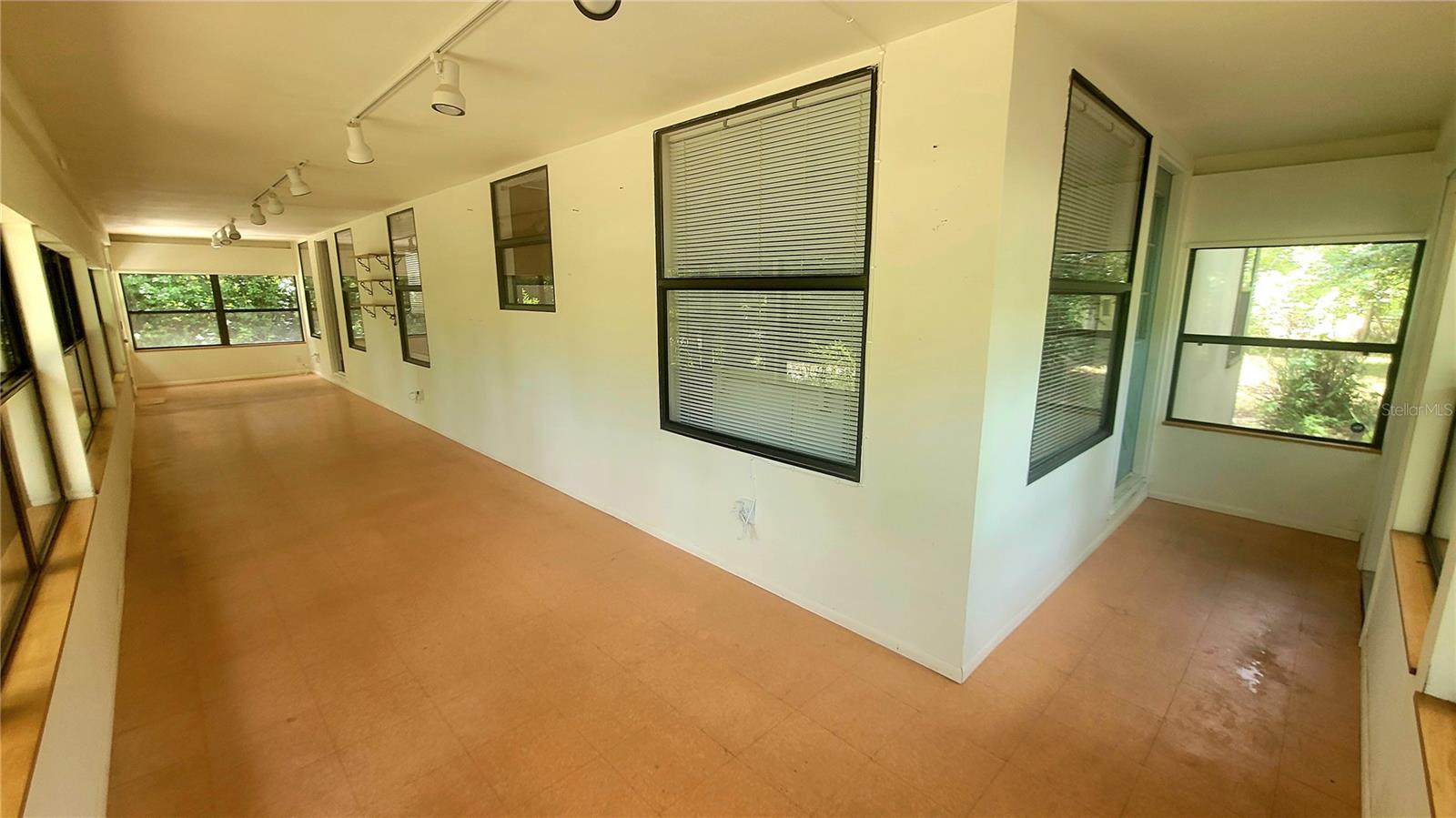 8664 Cr 639 Property Photo 4