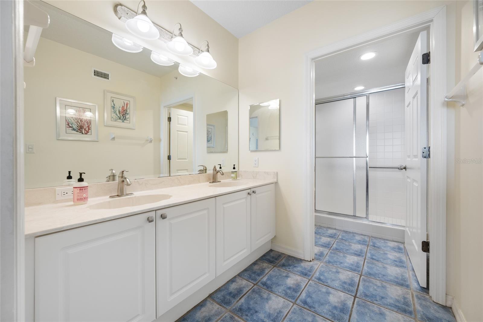 16550 Gulf Blvd #645 Property Photo 16