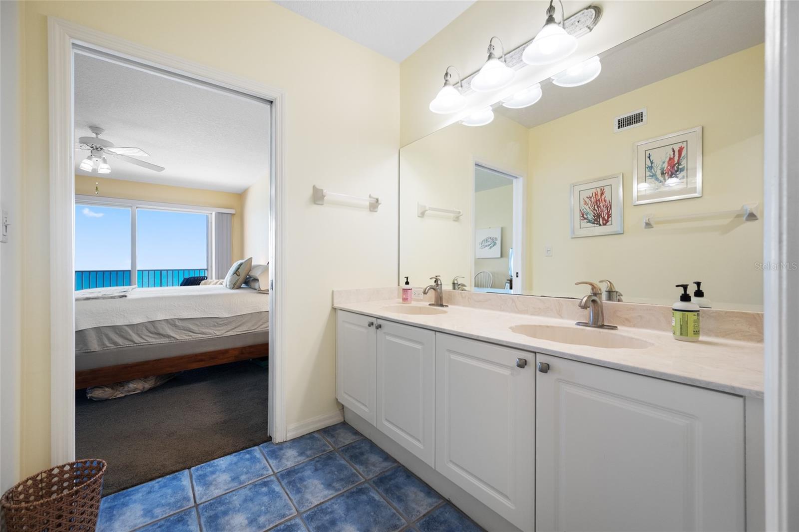 16550 Gulf Blvd #645 Property Photo 17