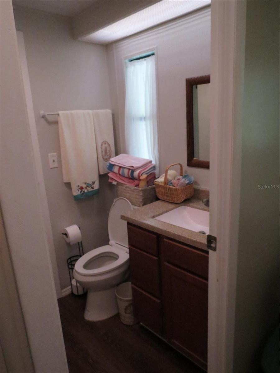 8545 S Magnolia Ave Property Photo 33