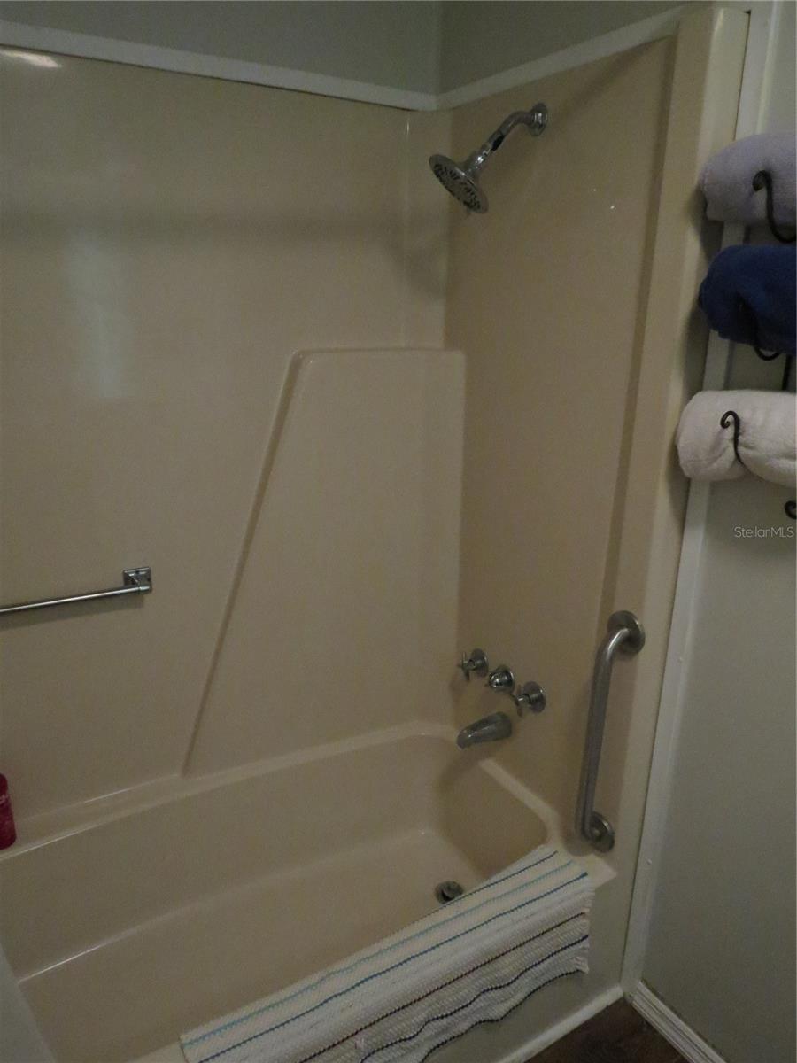 8545 S Magnolia Ave Property Photo 35