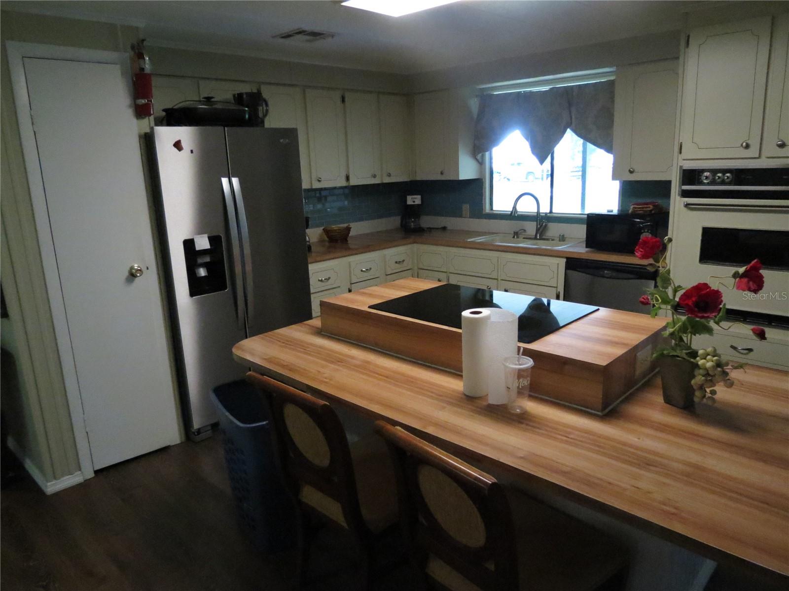8545 S Magnolia Ave Property Photo 46