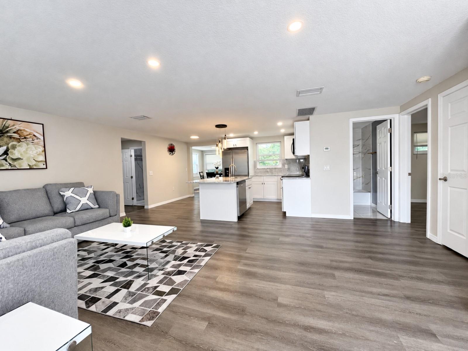4457 Terry Loop Property Photo 10