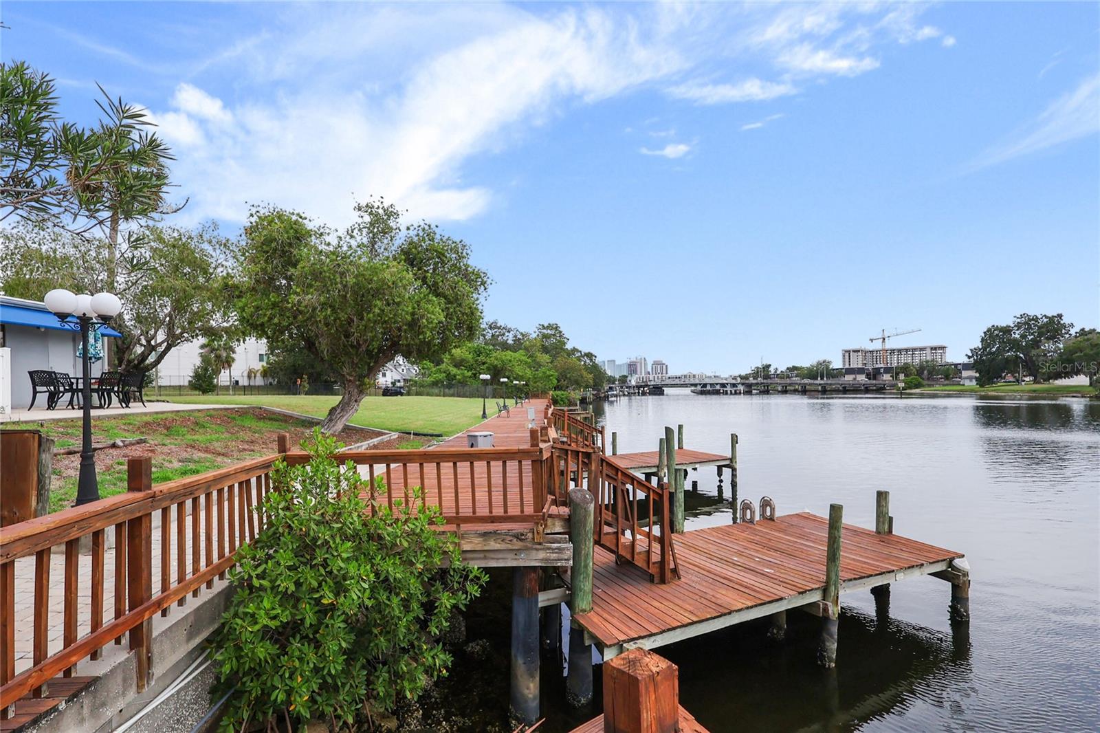 2780 N Riverside Dr #502 Property Photo 65