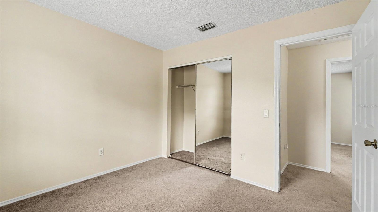 206 Oak Cir Property Photo 15