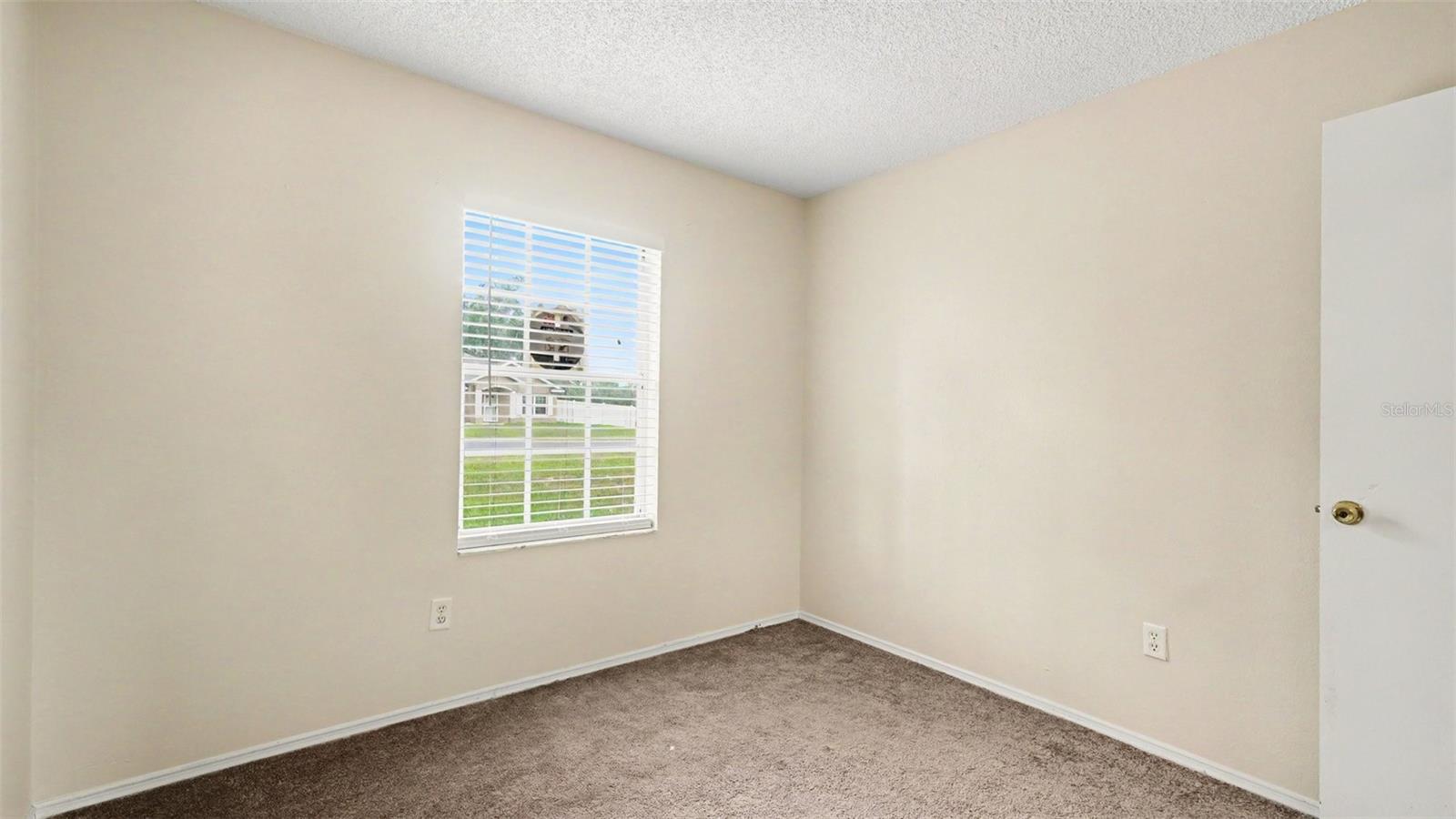 206 Oak Cir Property Photo 16