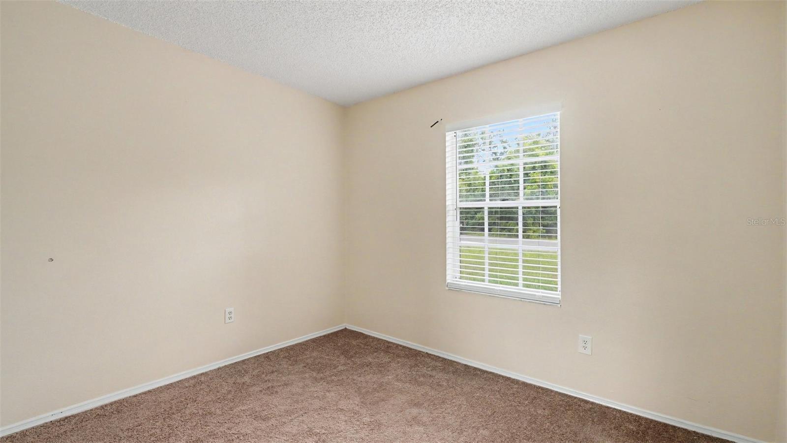 206 Oak Cir Property Photo 17