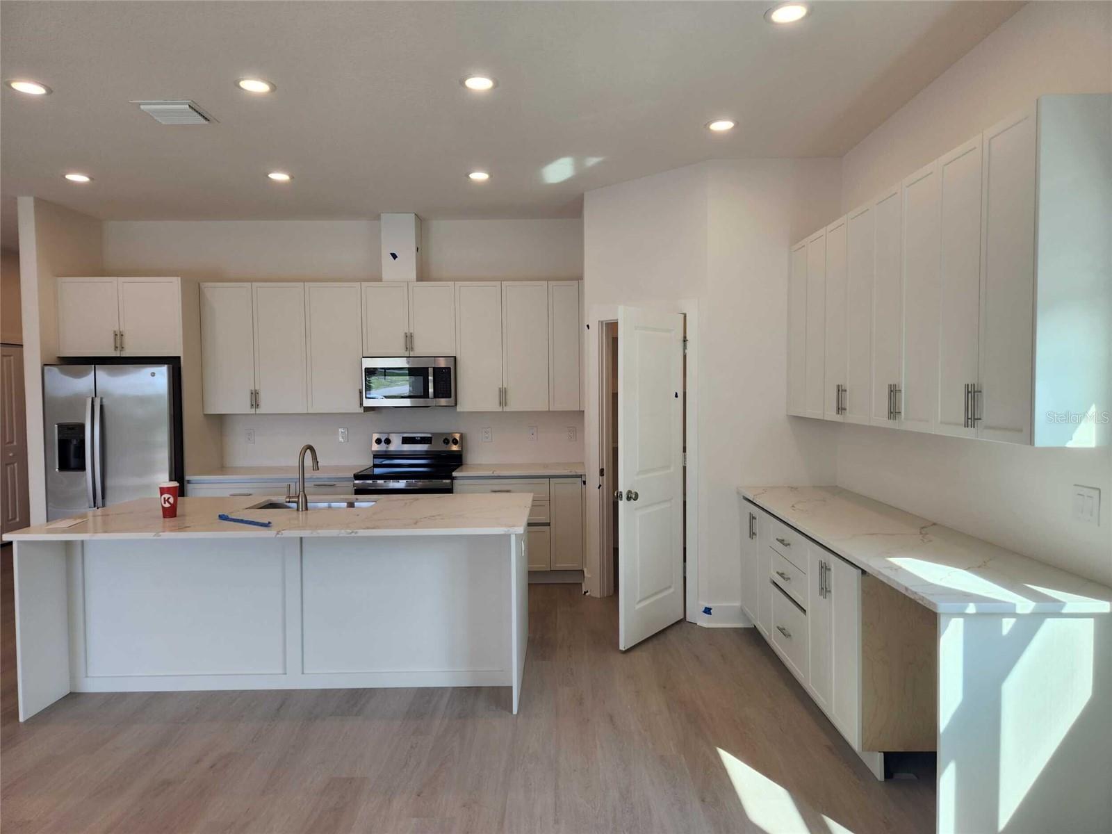 6514 Grapewood Rd Property Photo 4