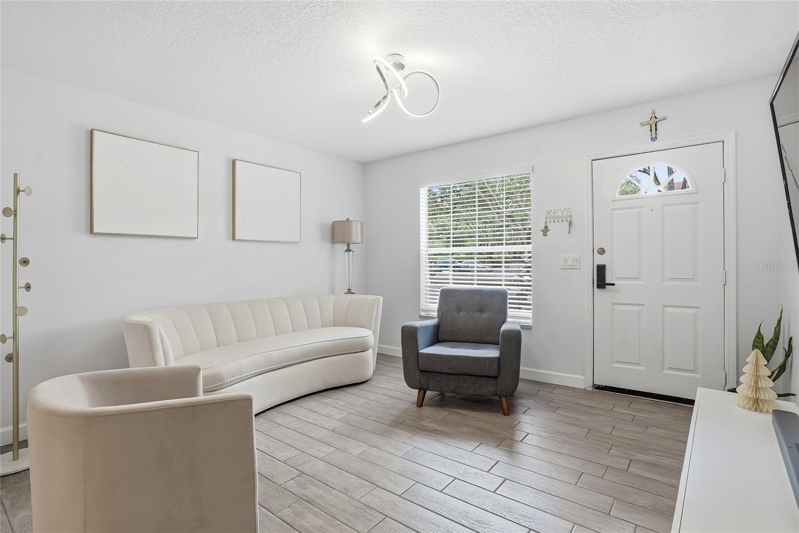 2209 Fletchers Point Cir Property Photo 9