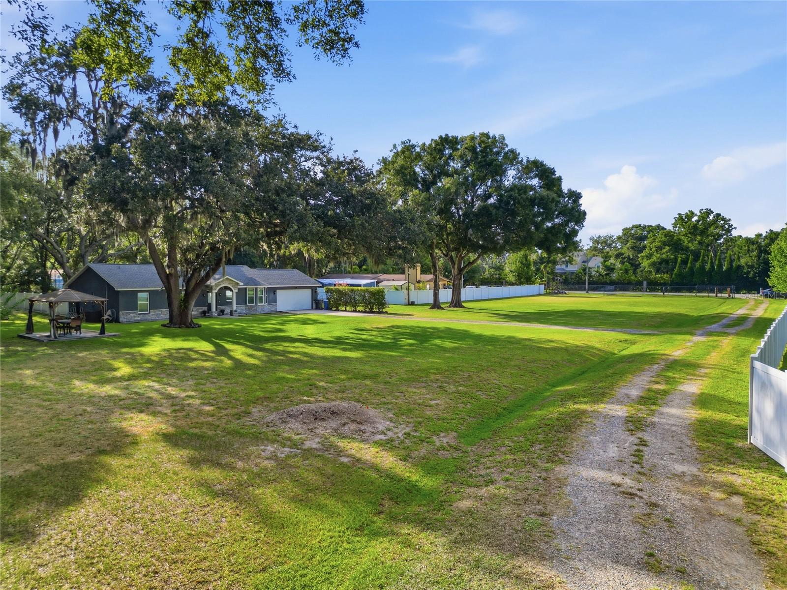 7608 Copeland Rd Property Photo 4