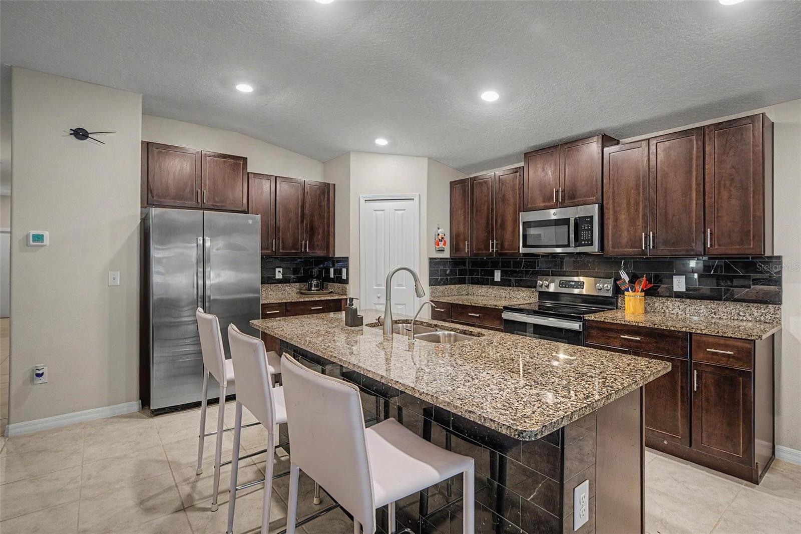 13411 Willow Bluestar Loop Property Photo 5