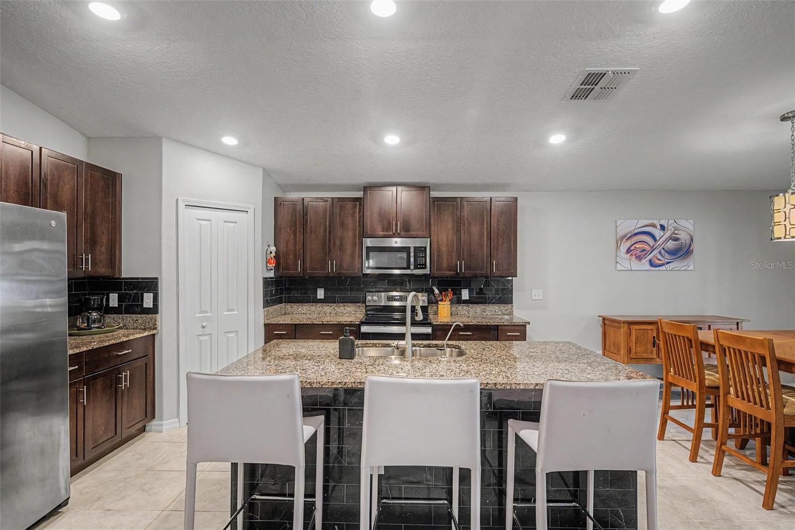 13411 Willow Bluestar Loop Property Photo 7