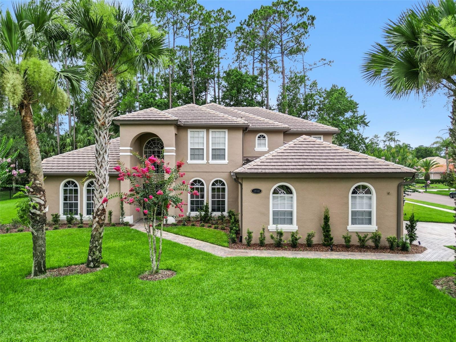 1613 Shadowmoss Cir Property Photo