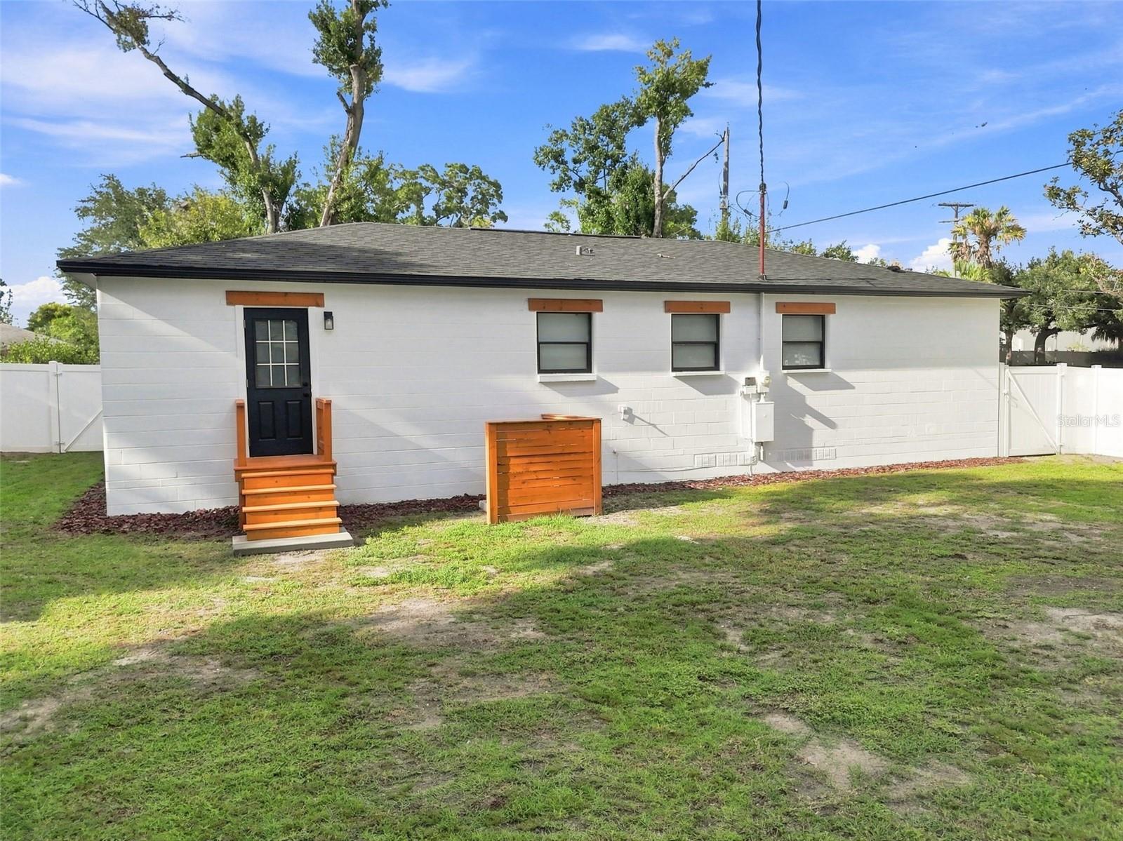 1702 W Johnston Ave Property Photo 42