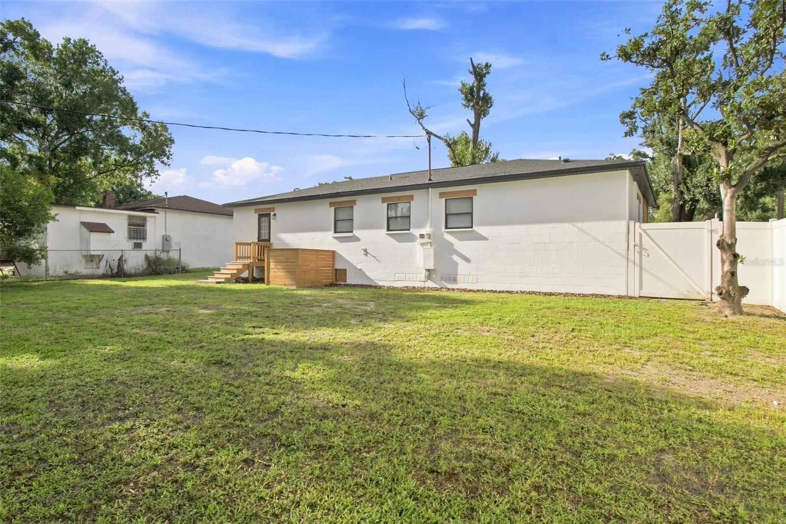 1702 W Johnston Ave Property Photo 46