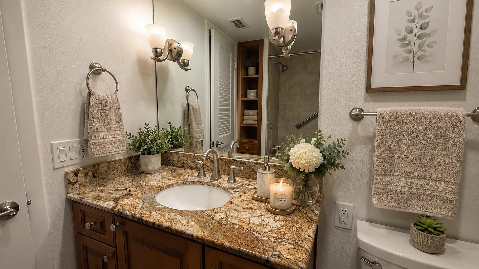 4575 Cove Cir #703 Property Photo 10